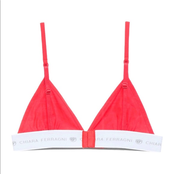 Chiara Ferragni red bra - Picture 2 of 2